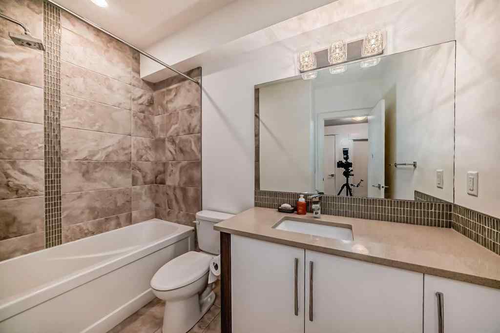 MLS® A2241413 - 236 25 Avenue NW in Tuxedo Park Calgary, Residential