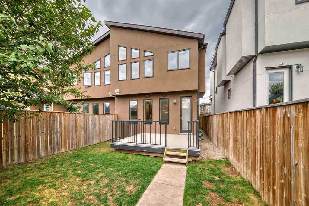 MLS® A2241413 - 236 25 Avenue NW in Tuxedo Park Calgary, Residential