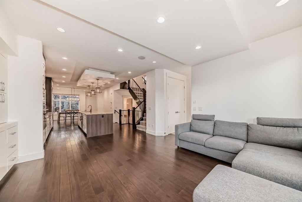 MLS® A2241413 - 236 25 Avenue NW in Tuxedo Park Calgary, Residential