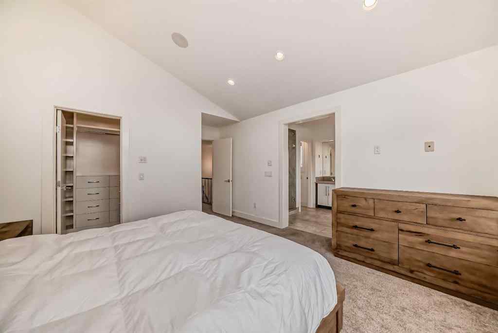 MLS® A2241413 - 236 25 Avenue NW in Tuxedo Park Calgary, Residential