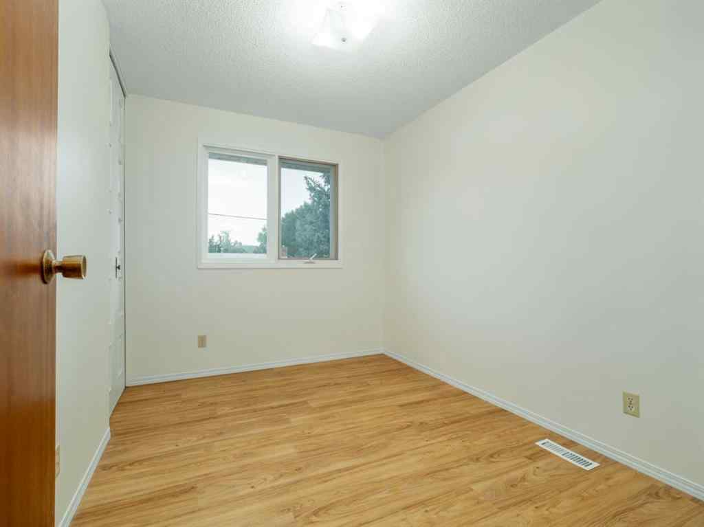 MLS® A2241418 - 724 Florence Street  in NONE Pincher Creek, Residential