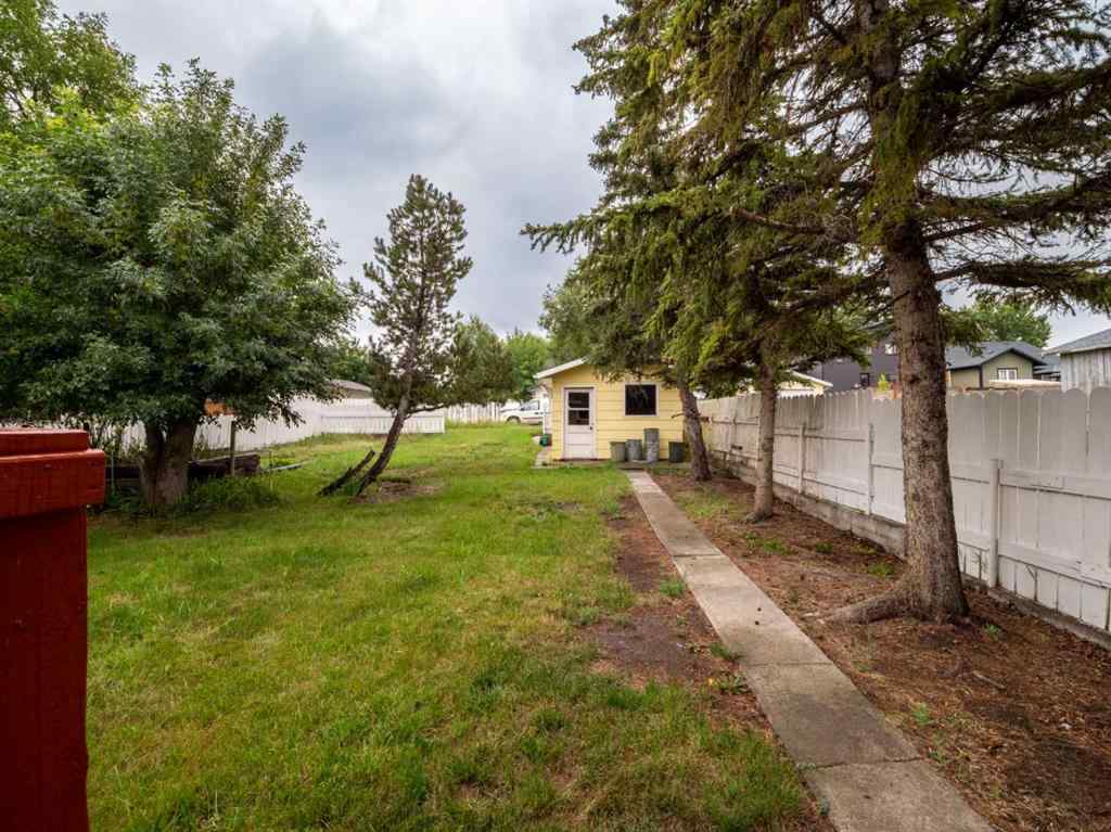 MLS® A2241418 - 724 Florence Street  in NONE Pincher Creek, Residential