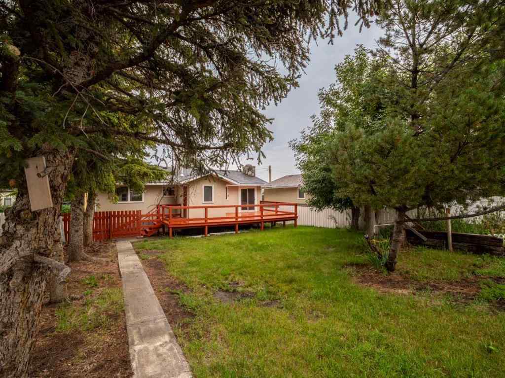 MLS® A2241418 - 724 Florence Street  in NONE Pincher Creek, Residential
