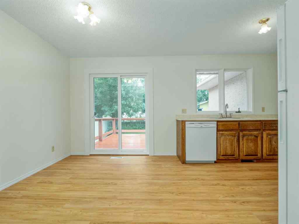 MLS® A2241418 - 724 Florence Street  in NONE Pincher Creek, Residential