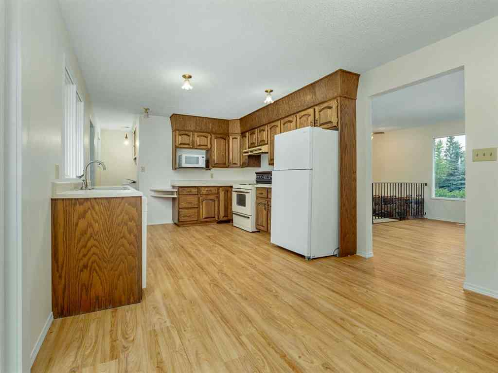 MLS® A2241418 - 724 Florence Street  in NONE Pincher Creek, Residential