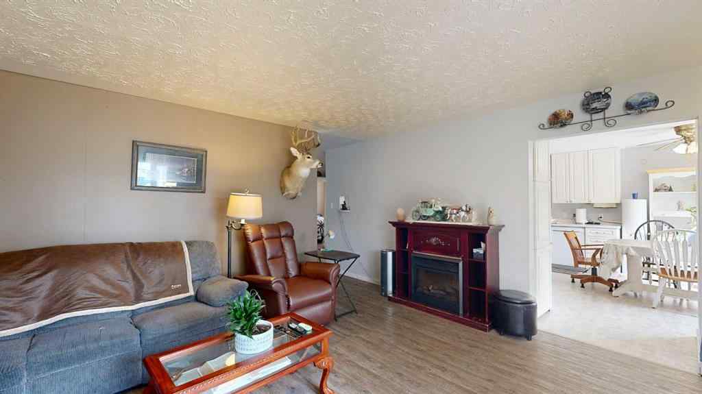 MLS® A2241425 - 4504 49 Ave   in Central Stettler, Residential