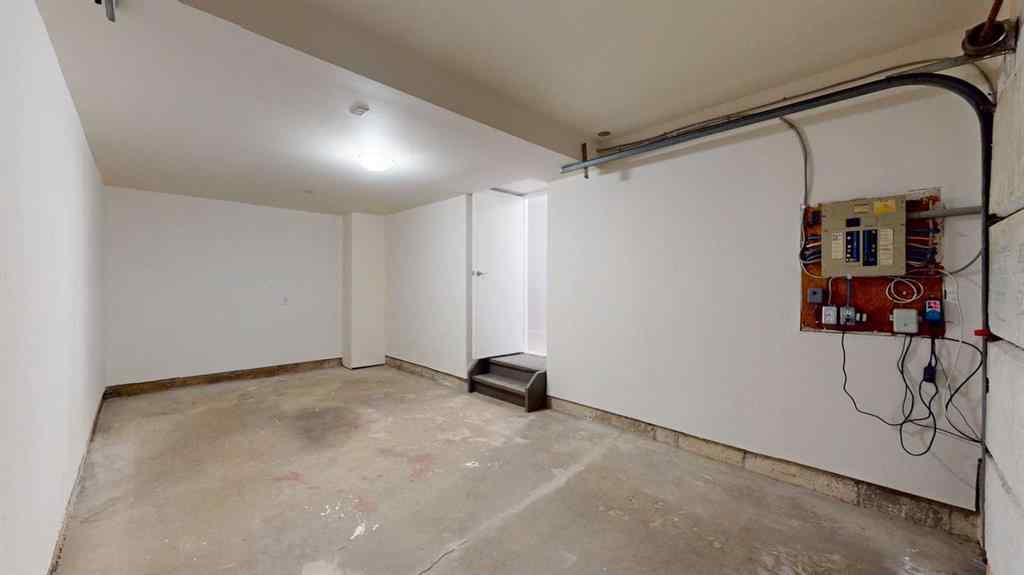 MLS® A2241436 - 128 Wallace Place  in Thickwood Fort McMurray, Residential