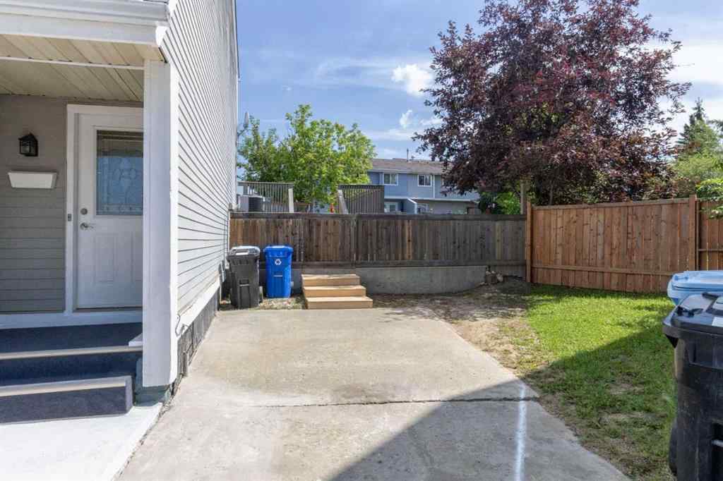 MLS® A2241436 - 128 Wallace Place  in Thickwood Fort McMurray, Residential