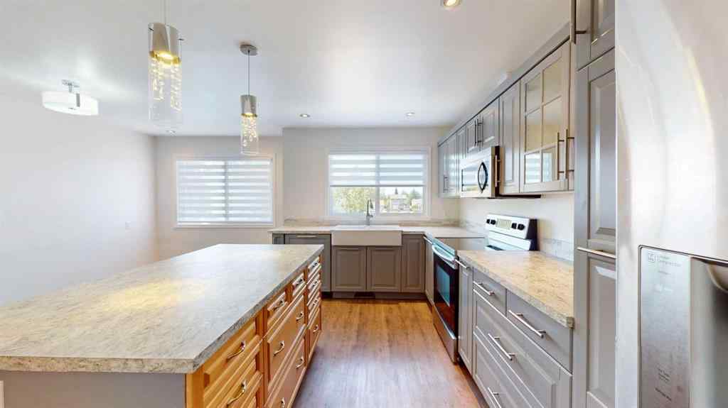 MLS® A2241436 - 128 Wallace Place  in Thickwood Fort McMurray, Residential