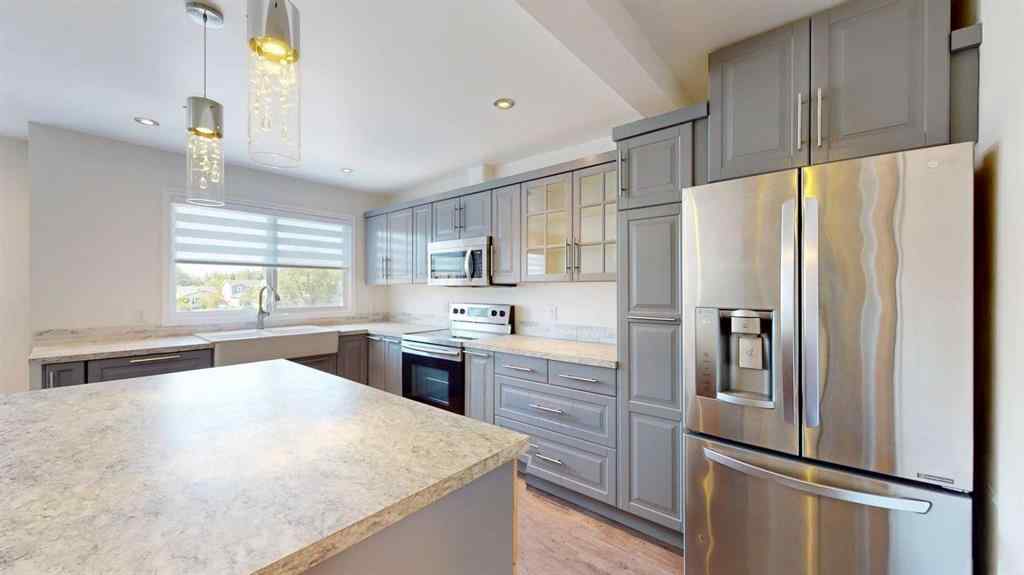 MLS® A2241436 - 128 Wallace Place  in Thickwood Fort McMurray, Residential