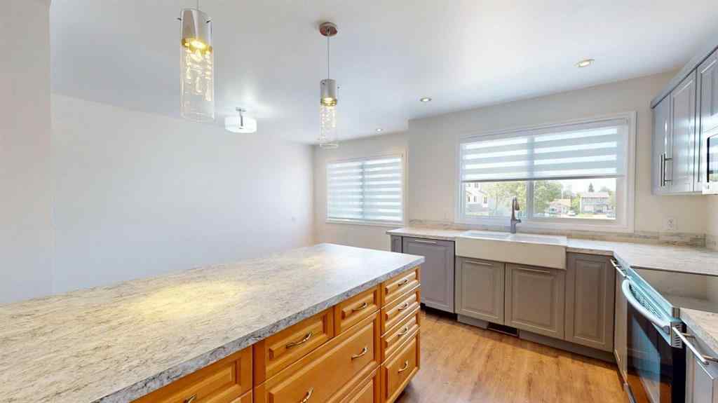 MLS® A2241436 - 128 Wallace Place  in Thickwood Fort McMurray, Residential
