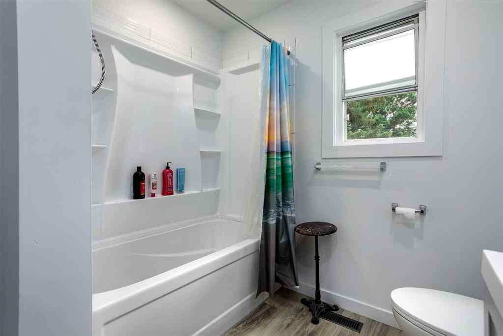 MLS® A2241446 - 14 1st Avenue S in Hay Lakes Hay Lakes, Residential