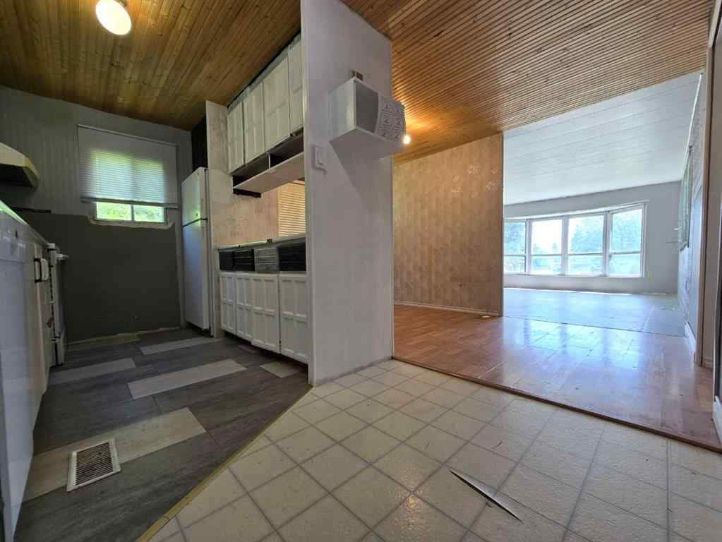 MLS® A2241451 - 25 Huston Drive   in NONE Grimshaw, Residential