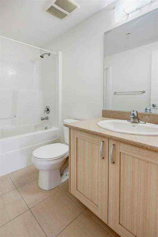 MLS® A2241461 - Unit #1312 10 Brentwood Common NW in Brentwood Calgary, Residential