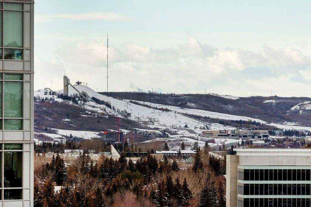 MLS® A2241461 - Unit #1312 10 Brentwood Common NW in Brentwood Calgary, Residential