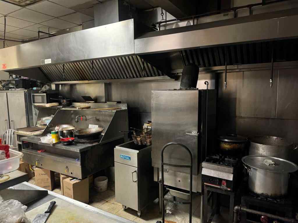 MLS® A2241463 - 303 Center Street S in Downtown Commercial Core Calgary, Commercial