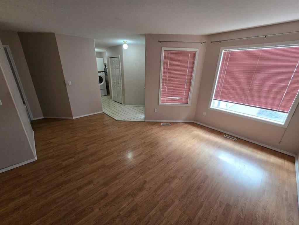 MLS® A2241468 - Unit #3 4701 51 Street  in NONE Grimshaw, Residential