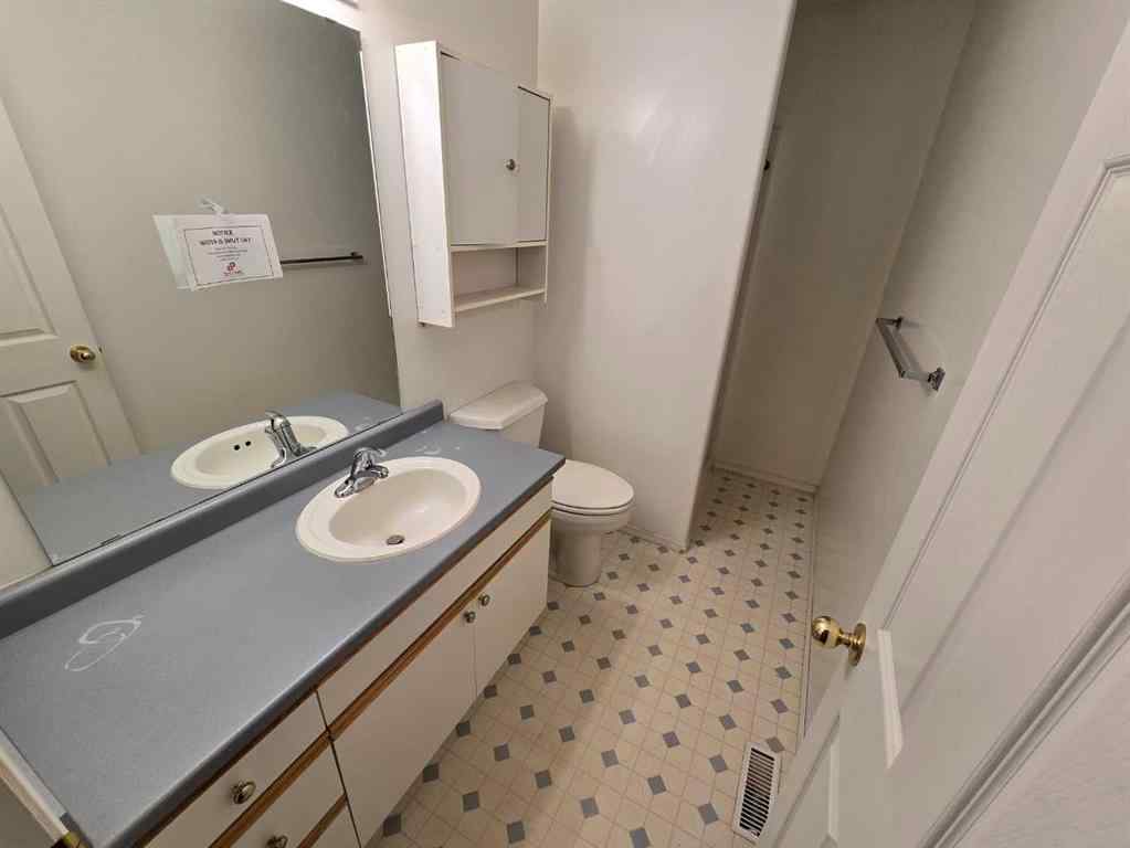 MLS® A2241468 - Unit #3 4701 51 Street  in NONE Grimshaw, Residential