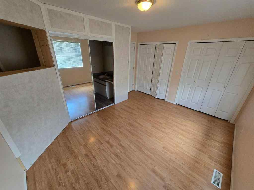 MLS® A2241468 - Unit #3 4701 51 Street  in NONE Grimshaw, Residential