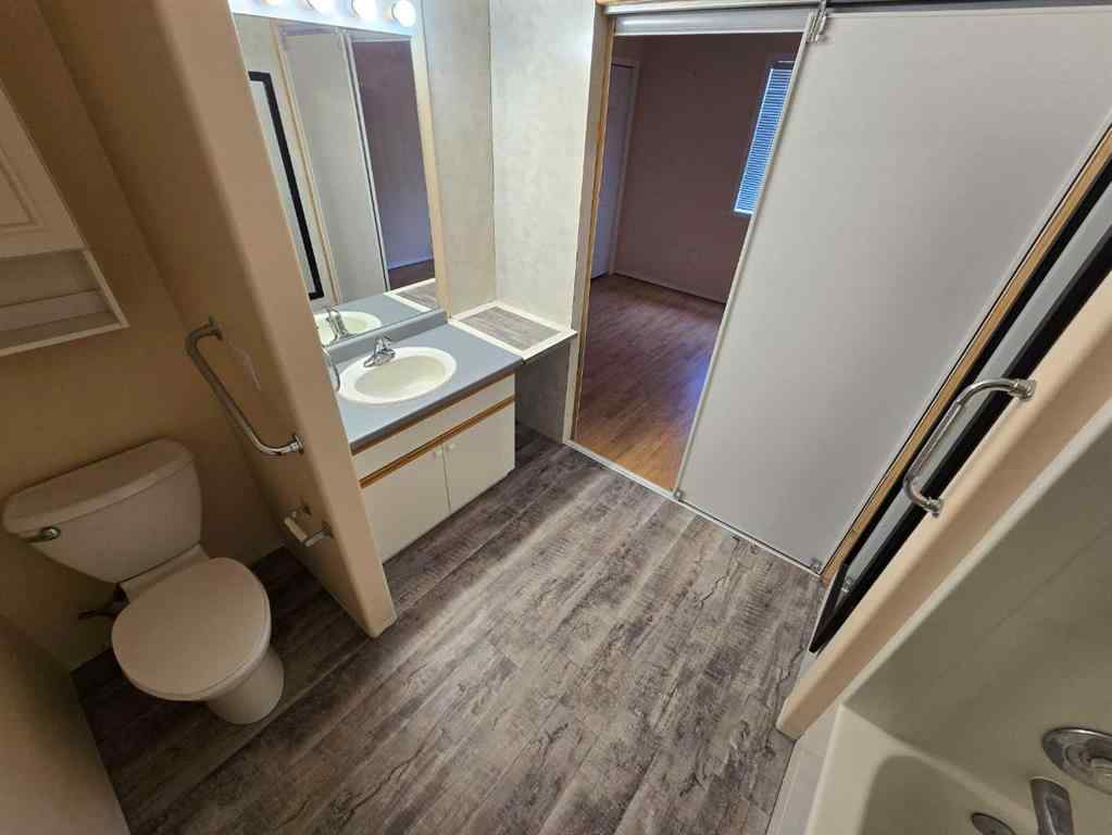 MLS® A2241468 - Unit #3 4701 51 Street  in NONE Grimshaw, Residential