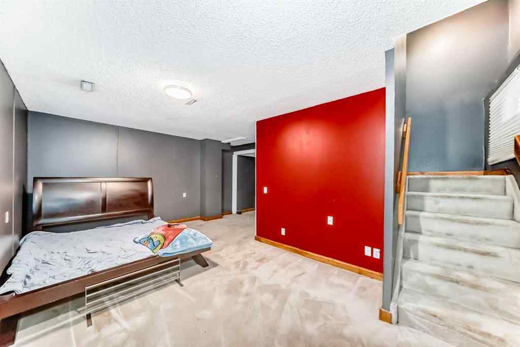 MLS® A2241478 - 5625 Templehill Road NE in Temple Calgary, Residential