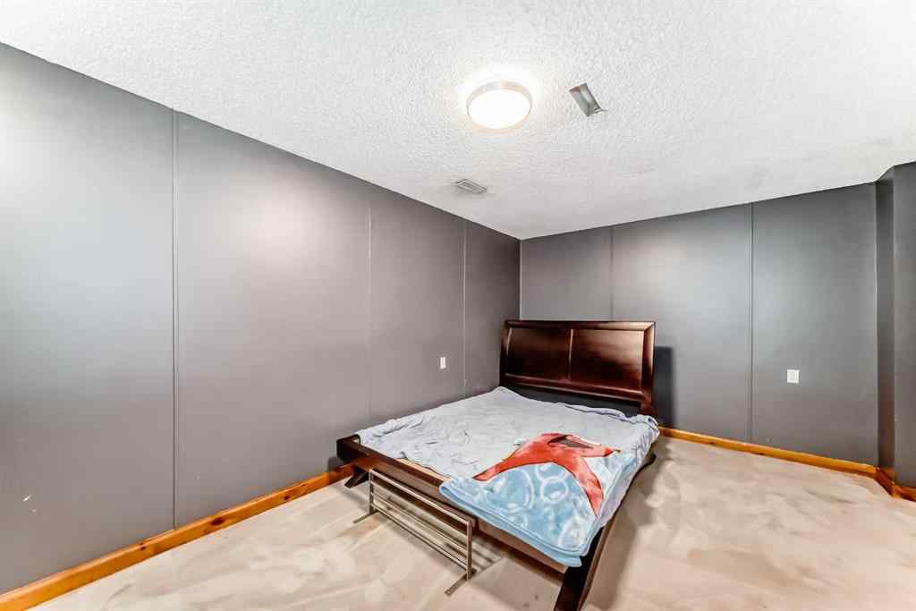MLS® A2241478 - 5625 Templehill Road NE in Temple Calgary, Residential