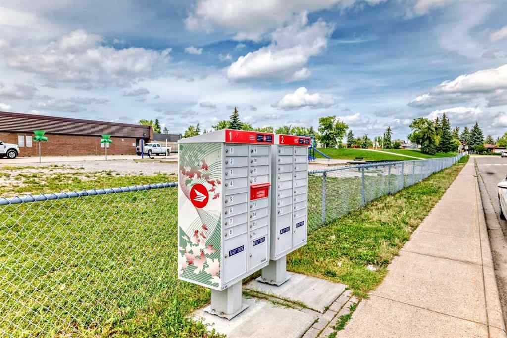 MLS® A2241478 - 5625 Templehill Road NE in Temple Calgary, Residential