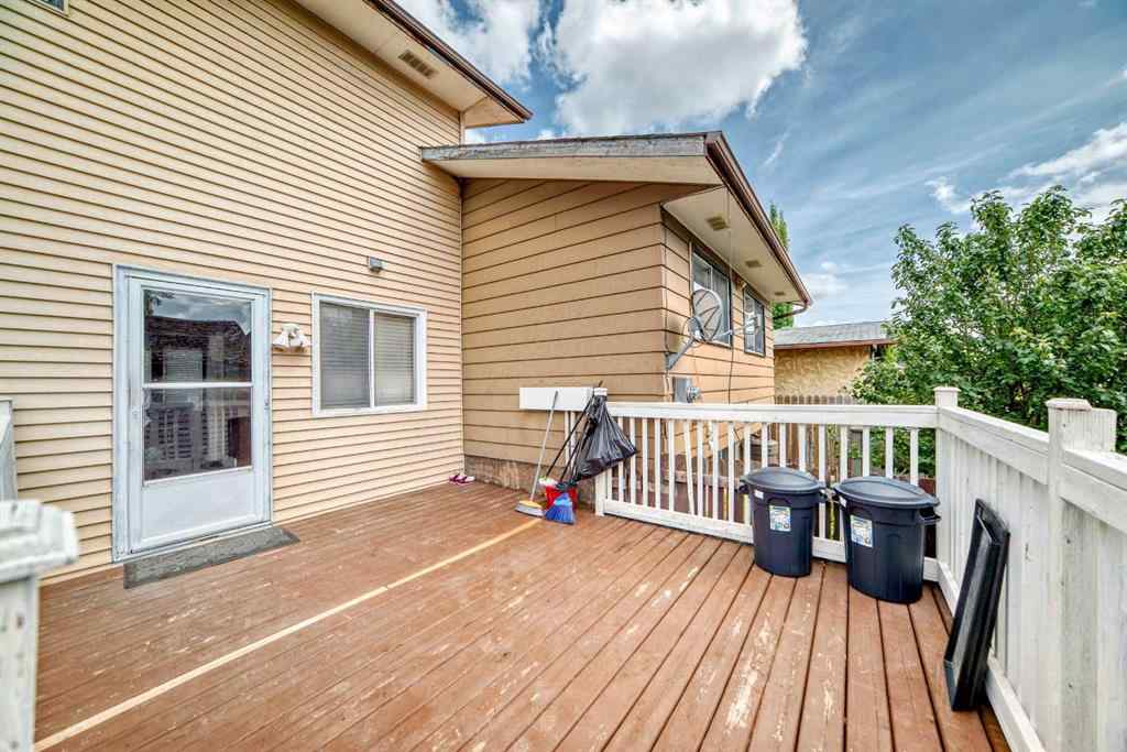 MLS® A2241478 - 5625 Templehill Road NE in Temple Calgary, Residential