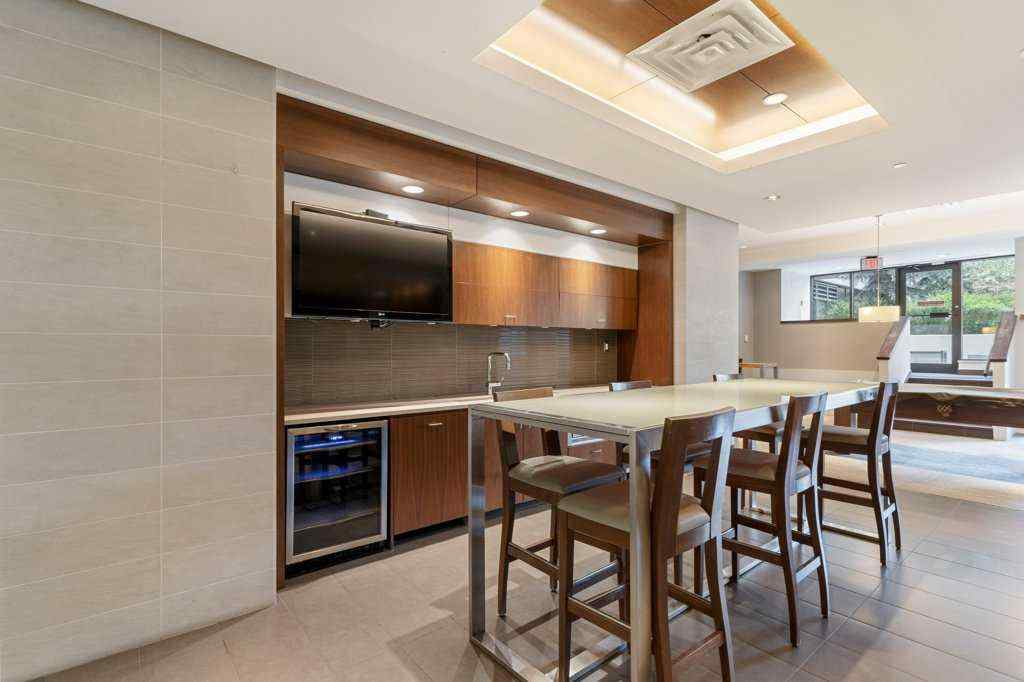 MLS® A2241487 - Unit #806 128 2 Street SW in Chinatown Calgary, Residential