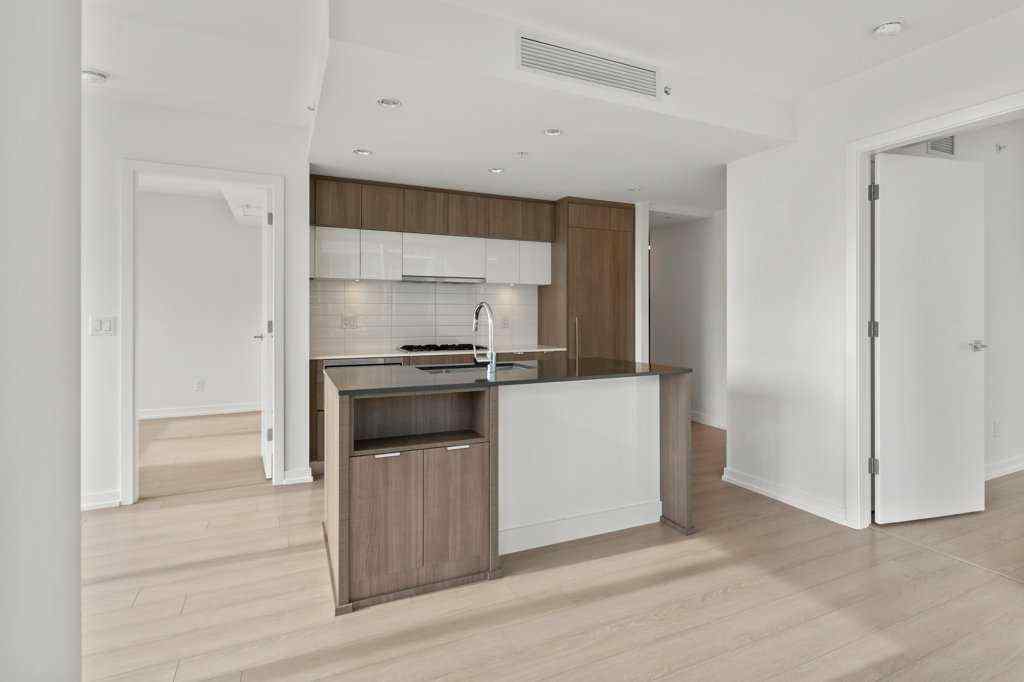 MLS® A2241487 - Unit #806 128 2 Street SW in Chinatown Calgary, Residential