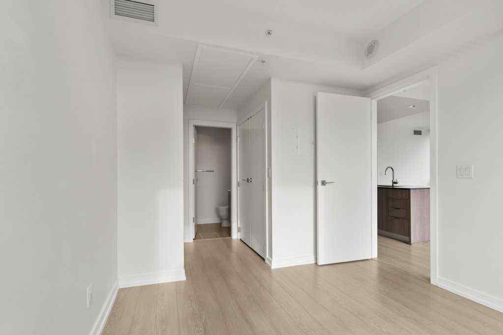 MLS® A2241487 - Unit #806 128 2 Street SW in Chinatown Calgary, Residential