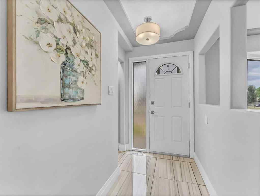 MLS® A2241498 - 246 Carry Drive SE in Southview-Park Meadows Medicine Hat, Residential