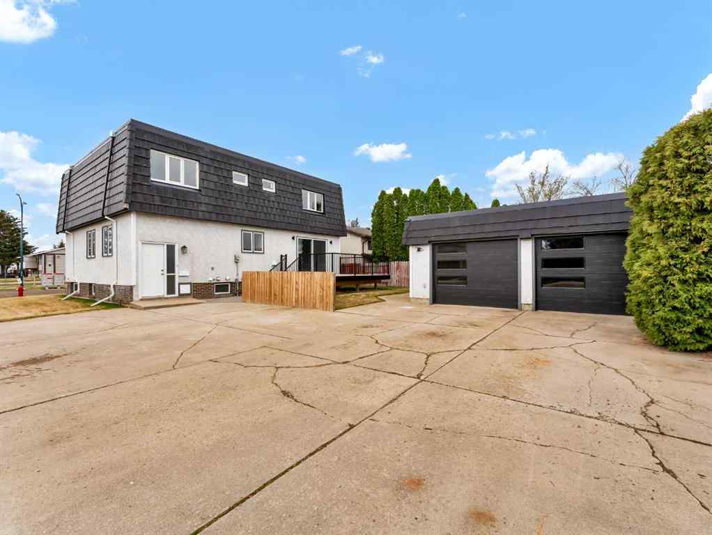 MLS® A2241498 - 246 Carry Drive SE in Southview-Park Meadows Medicine Hat, Residential