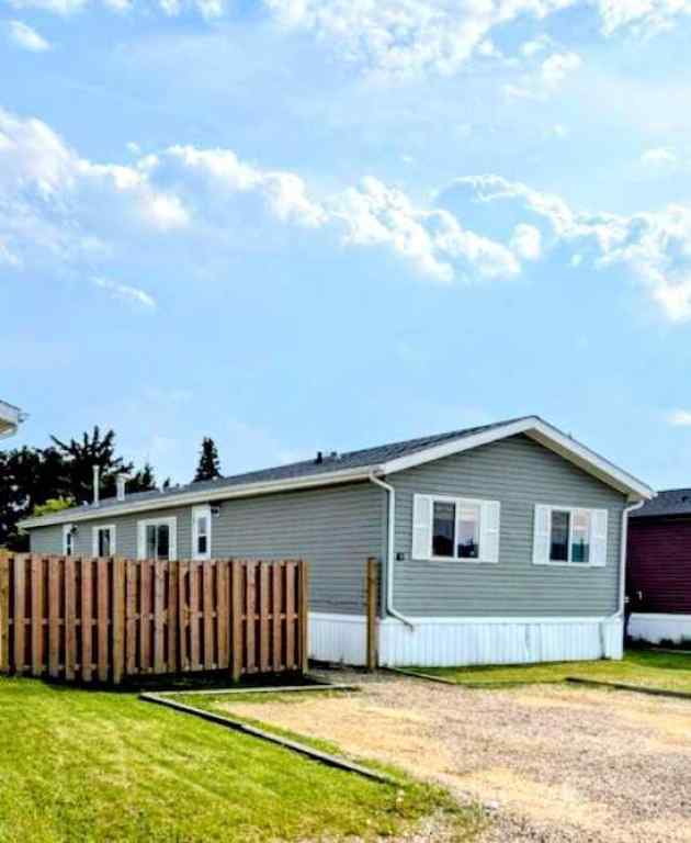 MLS® A2241502 - Unit #63 404 6 Avenue NW in NONE Slave Lake, Mobile