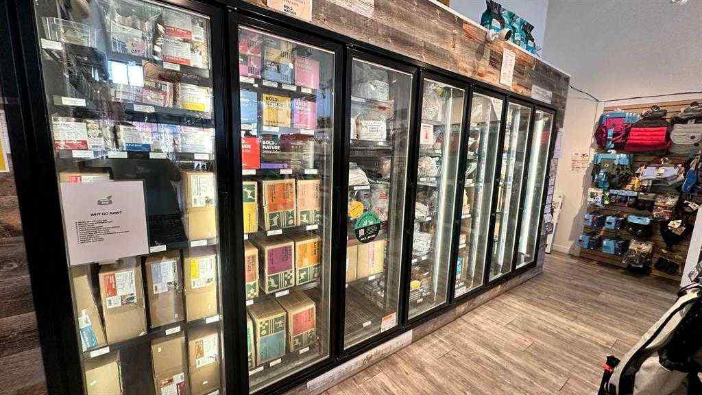 MLS® A2241509 - 31 Bow Street Common  in Downtown Cochrane, Commercial