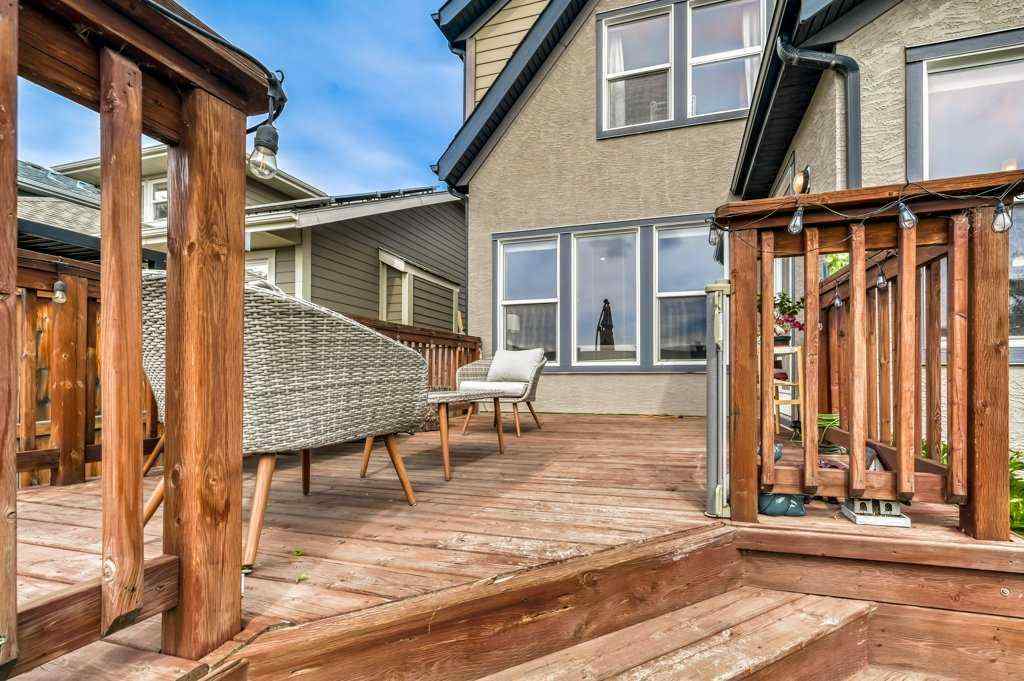 MLS® A2241510 - 401 Mahogany Court SE in Mahogany Calgary, Residential