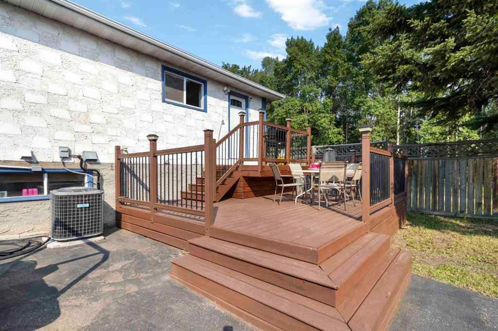 MLS® A2241550 - 150 Hilltop Crescent  in Thickwood Fort McMurray, Residential