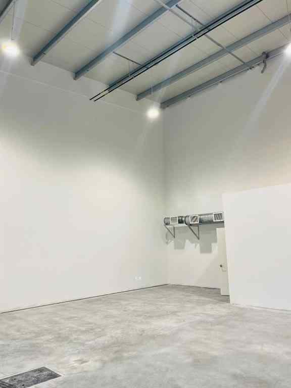 MLS® A2241565 - Unit #60 1313 30 Street N in Churchill Industrial Park Lethbridge, Commercial