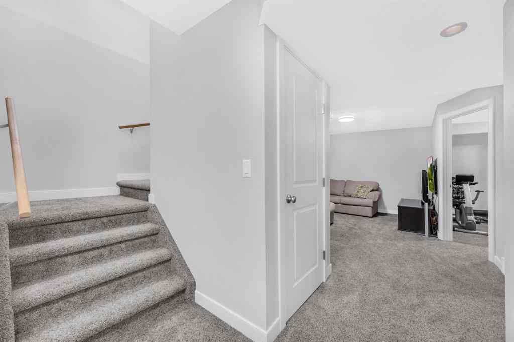 MLS® A2241595 - 185 Evanspark Gardens NW in Evanston Calgary, Residential