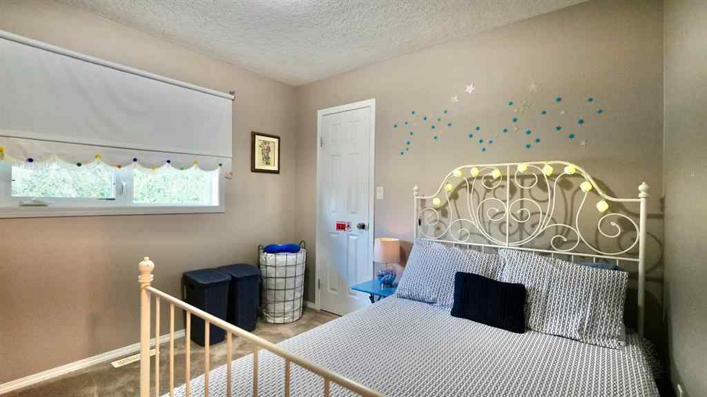 MLS® A2241598 - 5514 45 Avenue  in NONE Grimshaw, Residential