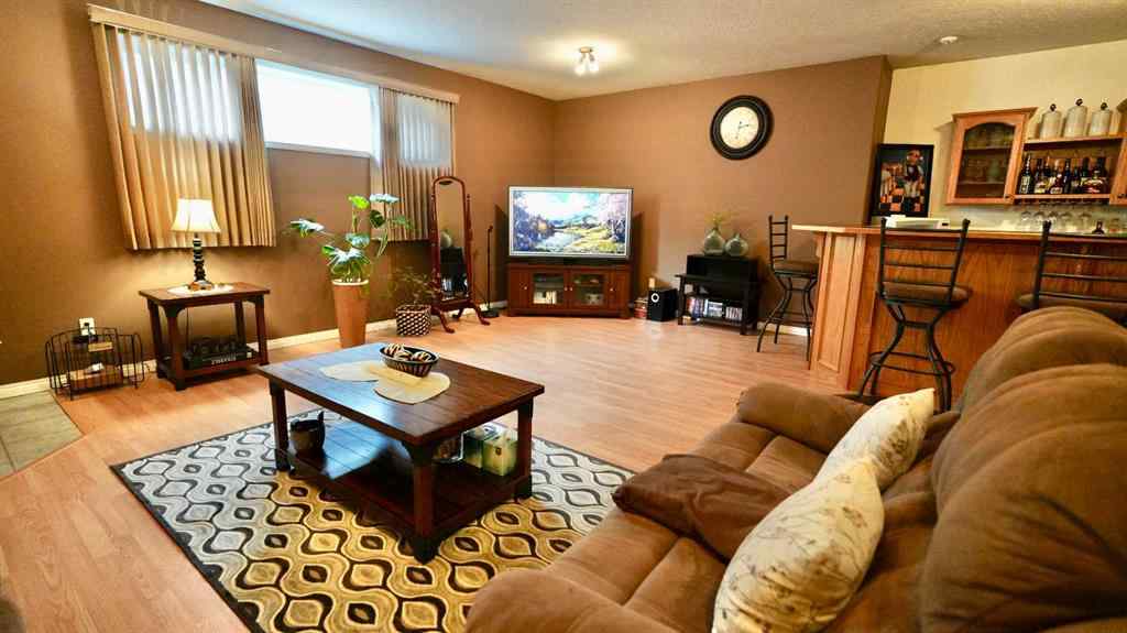 MLS® A2241598 - 5514 45 Avenue  in NONE Grimshaw, Residential