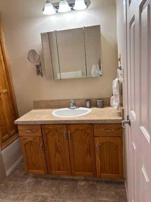 MLS® A2241610 - 10517 82 Street  in Saddleback Ridge Peace River, Residential
