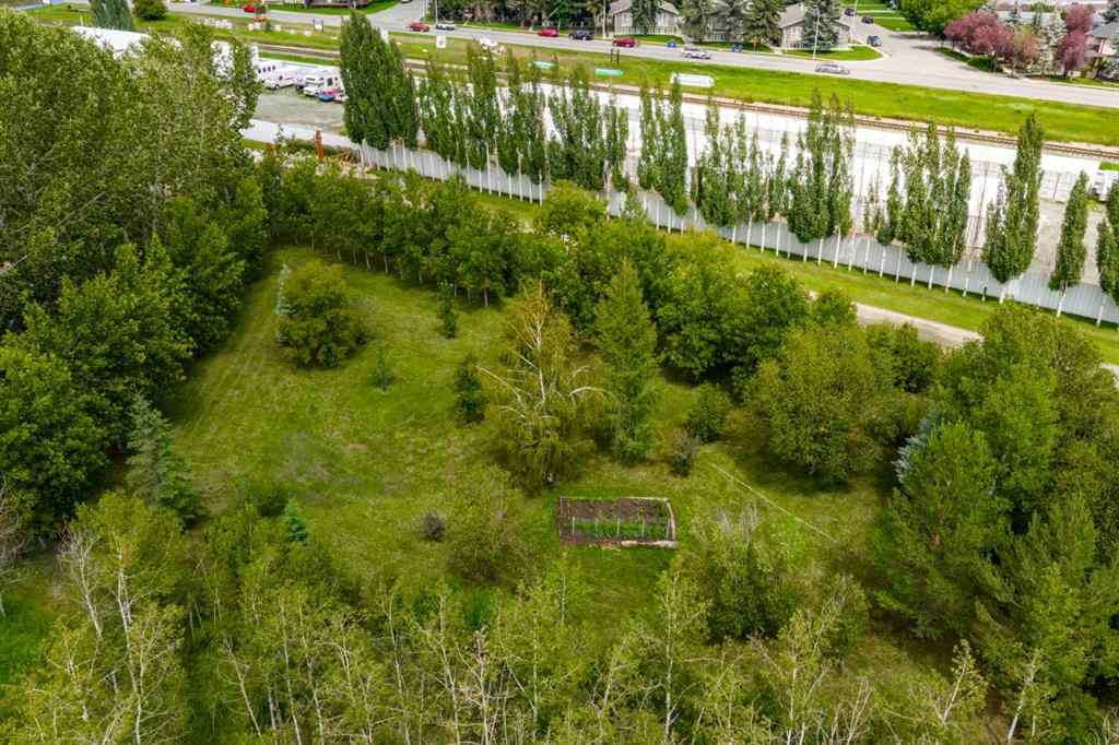 MLS® A2241615 - 17 Oak Avenue  in NONE Rural Foothills County, Residential