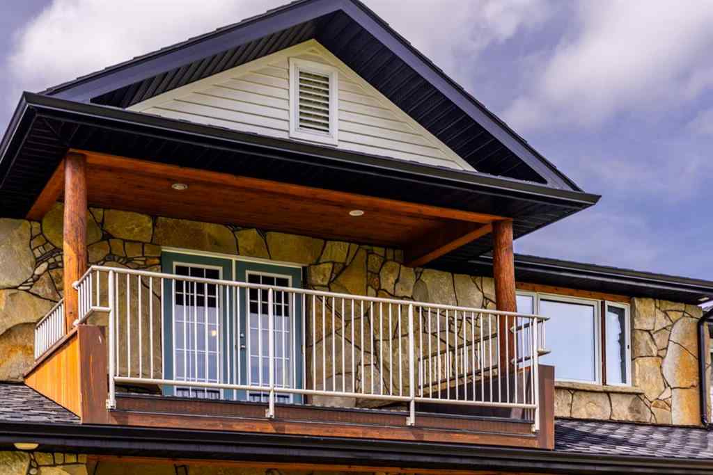 MLS® A2241615 - 17 Oak Avenue  in NONE Rural Foothills County, Residential