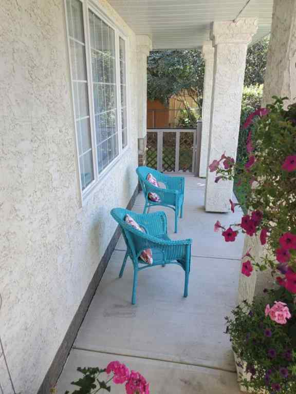 MLS® A2241619 - 6 Lilac Close  in Nursery Grove Lacombe, Residential