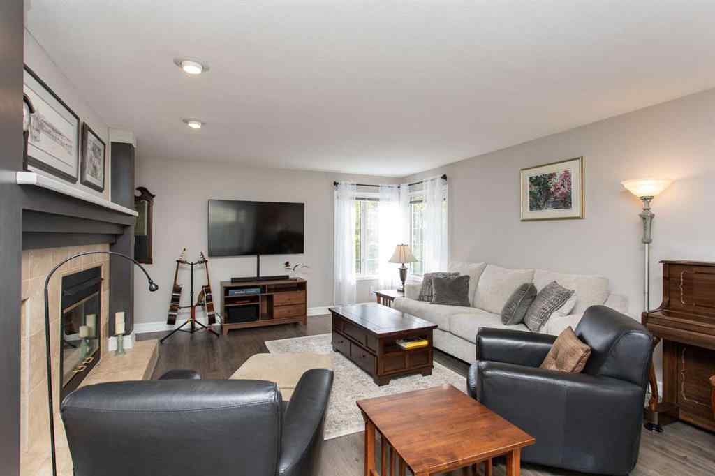 MLS® A2241619 - 6 Lilac Close  in Nursery Grove Lacombe, Residential