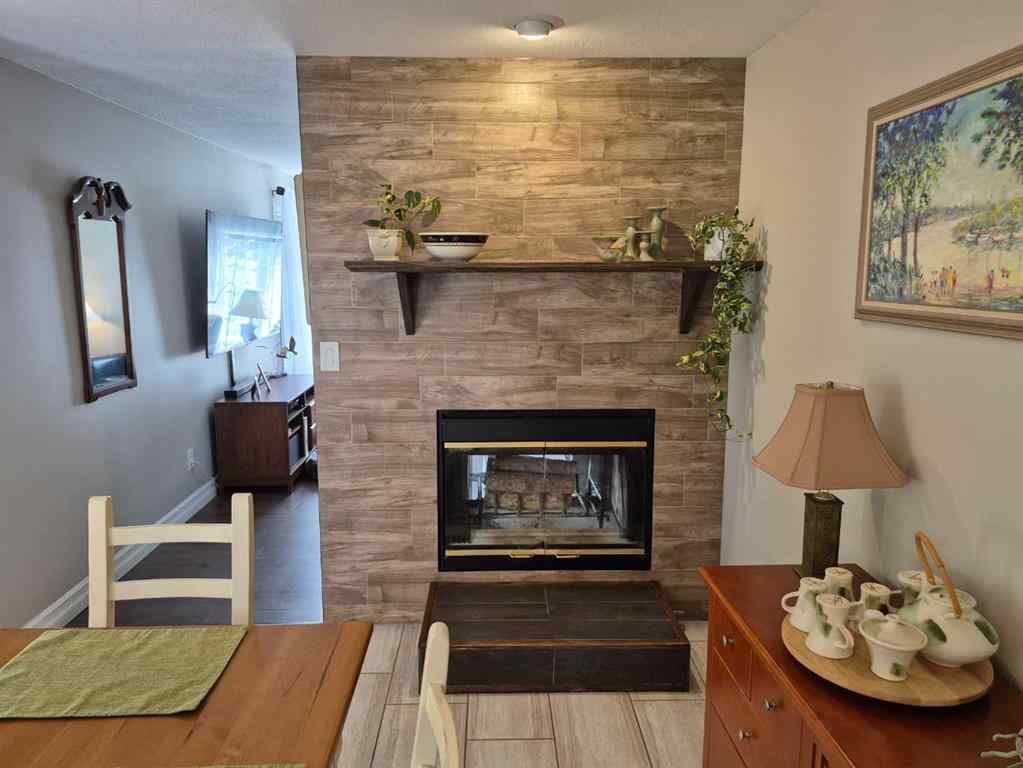 MLS® A2241619 - 6 Lilac Close  in Nursery Grove Lacombe, Residential