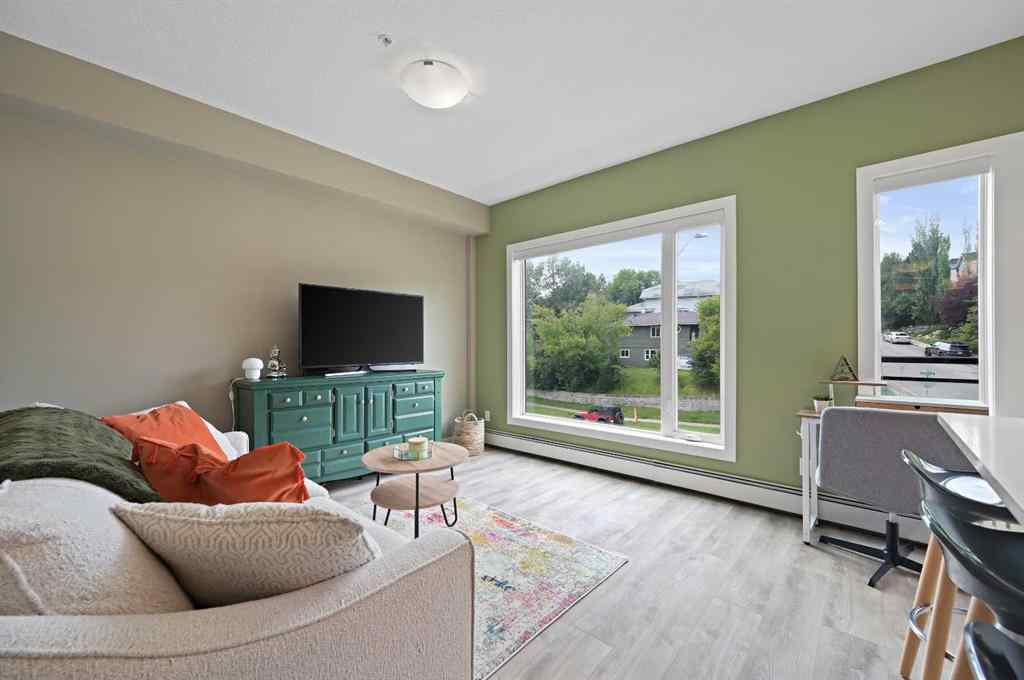 MLS® A2241620 - Unit #211 93 34 Avenue SW in Parkhill Calgary, Residential