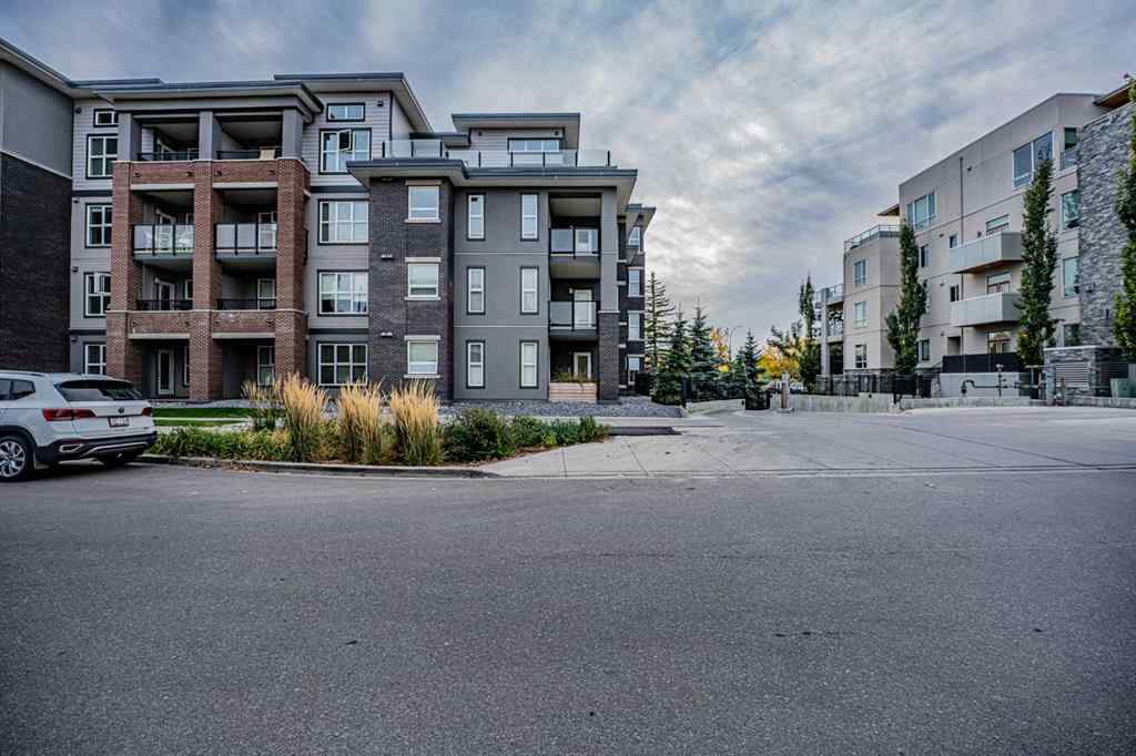 MLS® A2241641 - Unit #3215 95 Burma Star Road SW in Currie Barracks Calgary, Residential