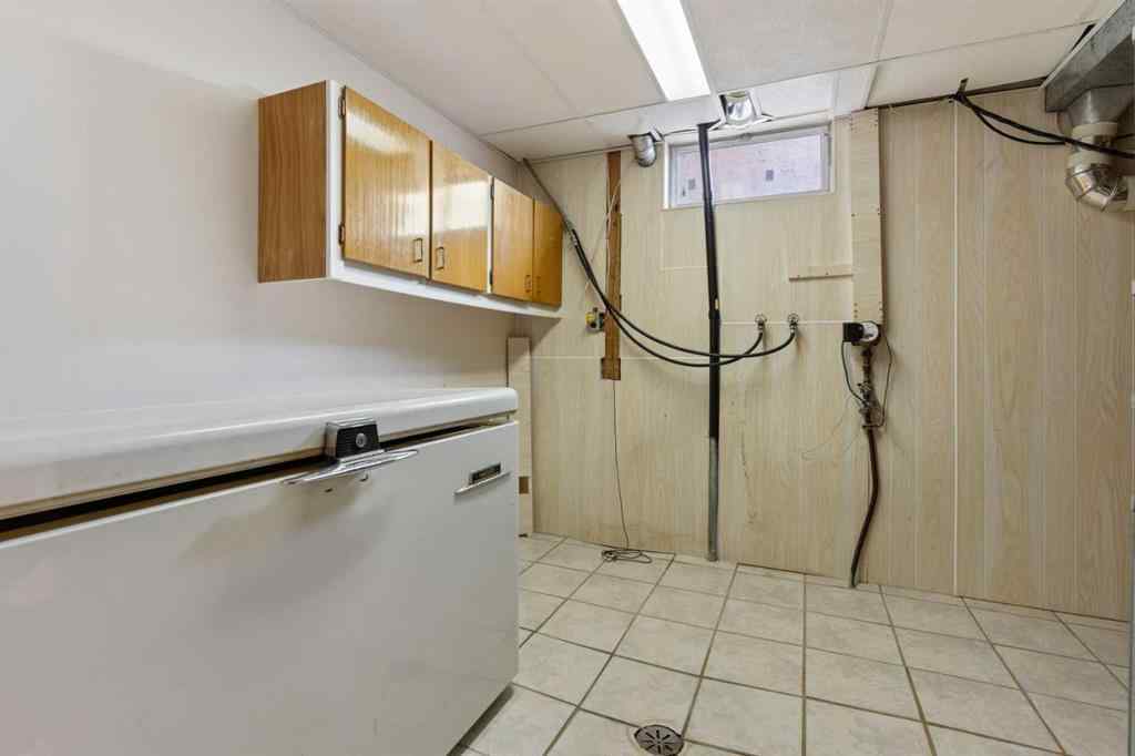 MLS® A2241644 - 6508 45 Avenue  in Westmount Camrose, Residential